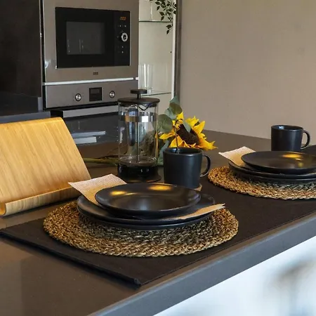 3 Bedroom With Great View Close To Marina فيلة يالِكافاك