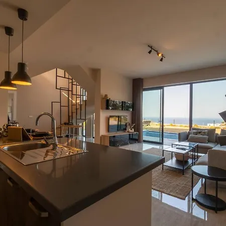 3 Bedroom With Great View Close To Marina يالِكافاك